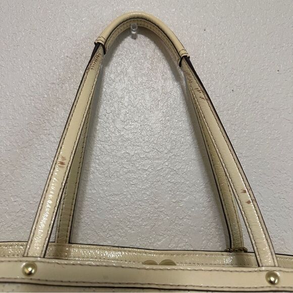 Coach L1276-F19215 Signature Stitched Patent Leather Framed Shoulder Bag - Cream - Picture 10 of 10